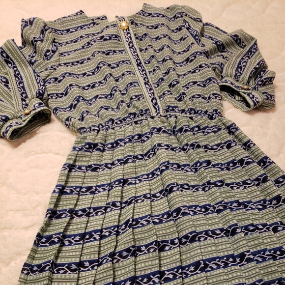 Vintage Lady Carol Dress - Picture 2 of 8